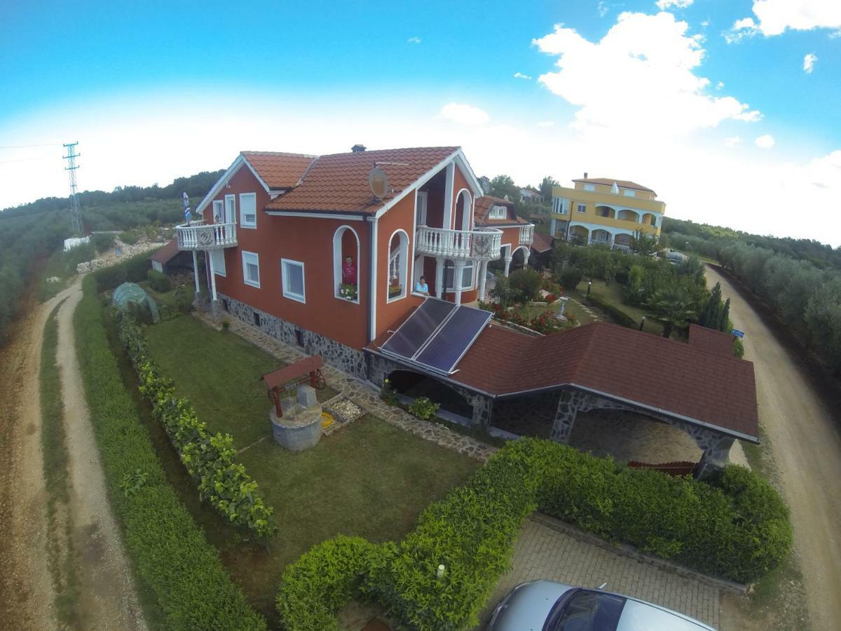 Apartma Jelka Novigrad Istria Exteriör bild