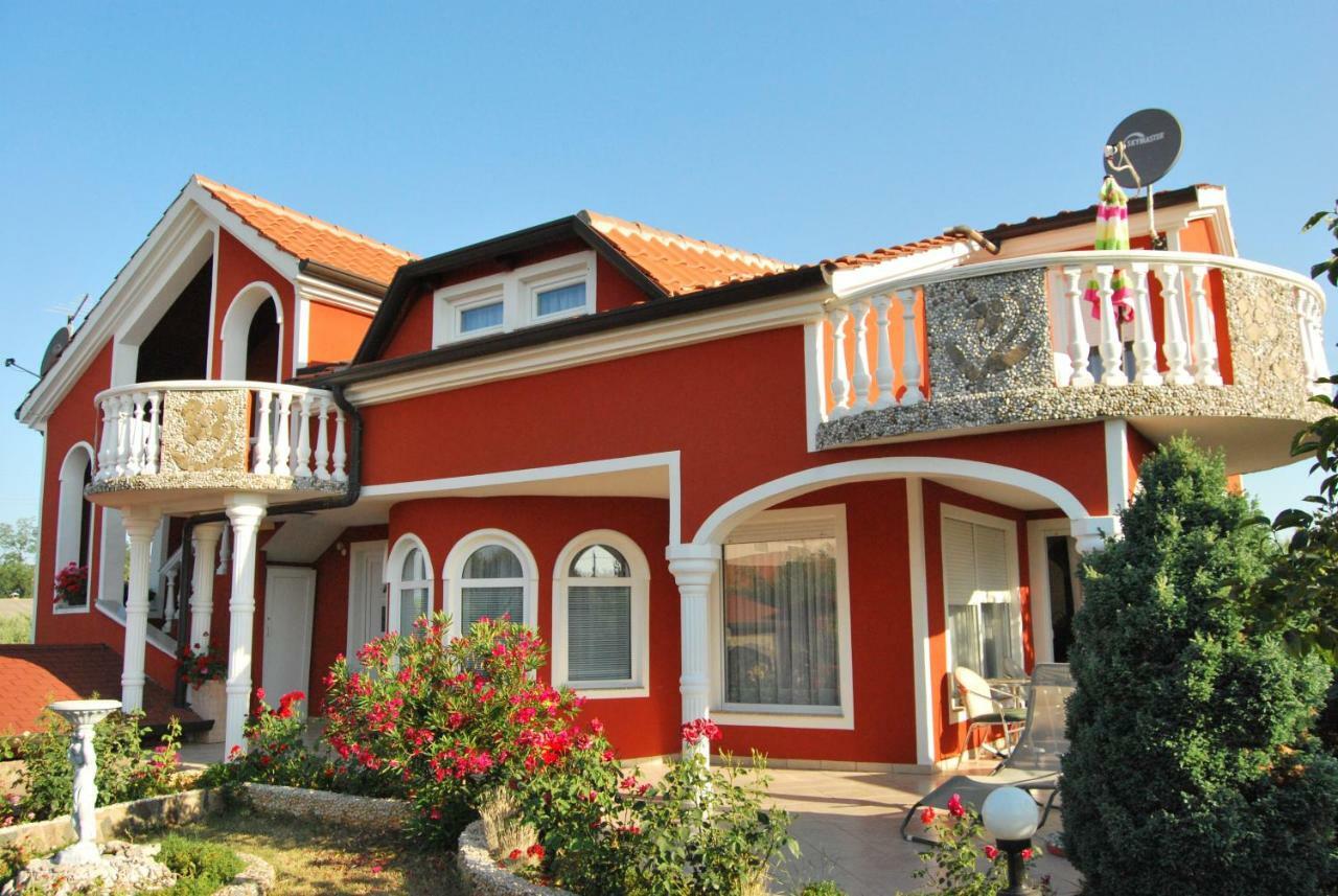 Apartma Jelka Novigrad Istria Exteriör bild