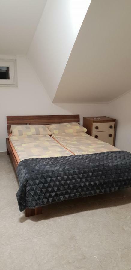 Apartma Jelka Novigrad Istria Exteriör bild