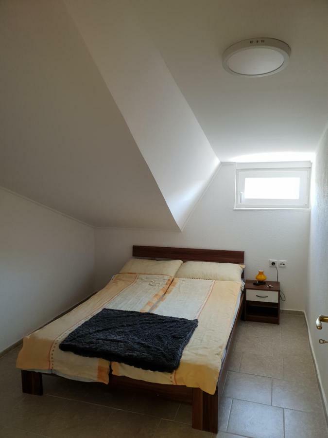 Apartma Jelka Novigrad Istria Exteriör bild
