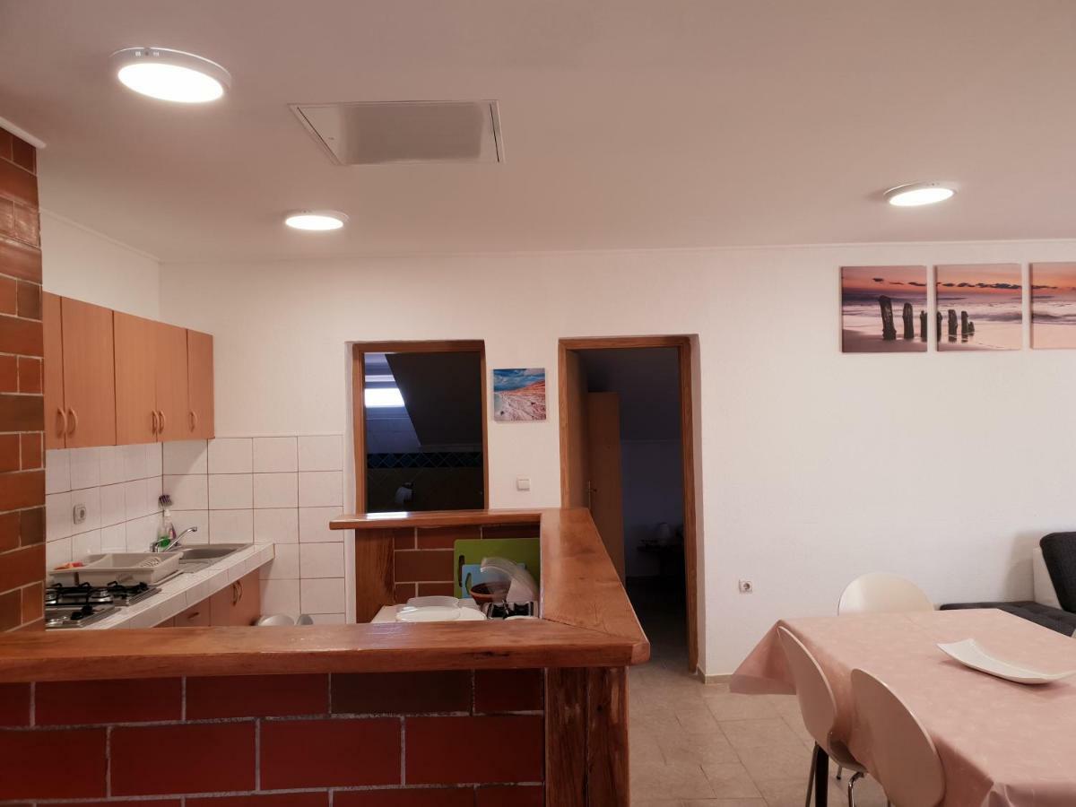 Apartma Jelka Novigrad Istria Exteriör bild